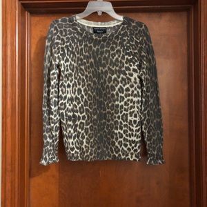 NWT Banana republic light sweater